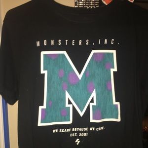 T shirt , Disney( monsters inc)